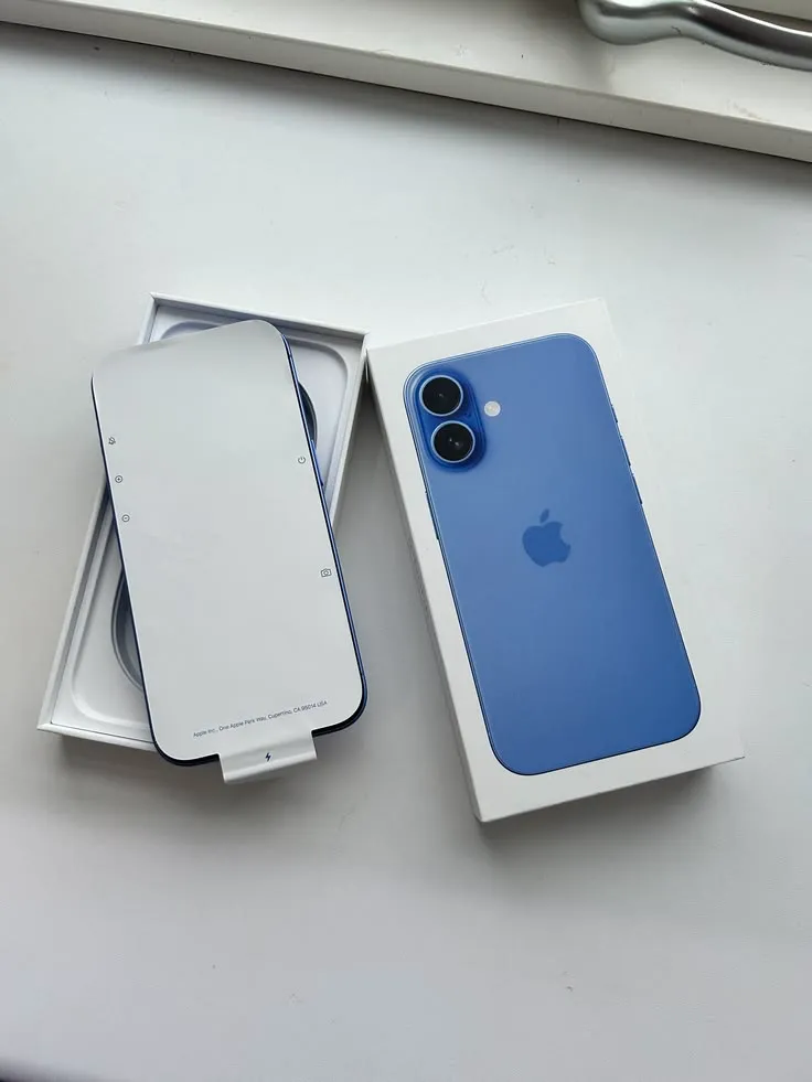 Apple iphone 16 bleu à dakar
