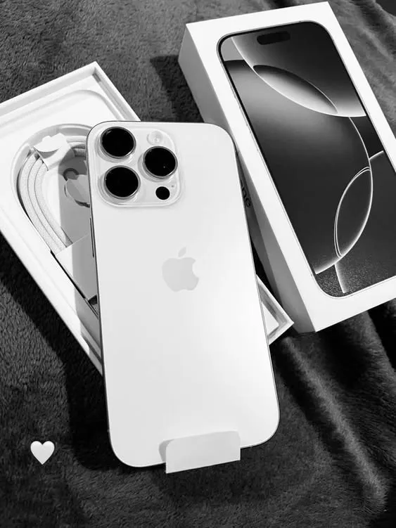 Apple iphone 16 pro max blanc à dakar