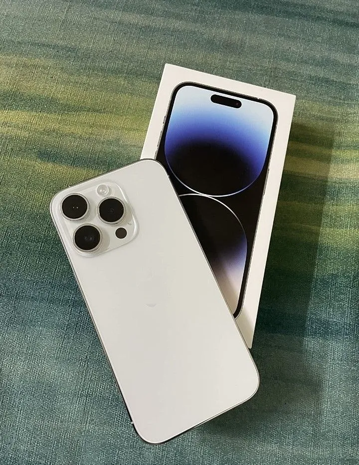 Apple iphone 15 pro blanc à dakar